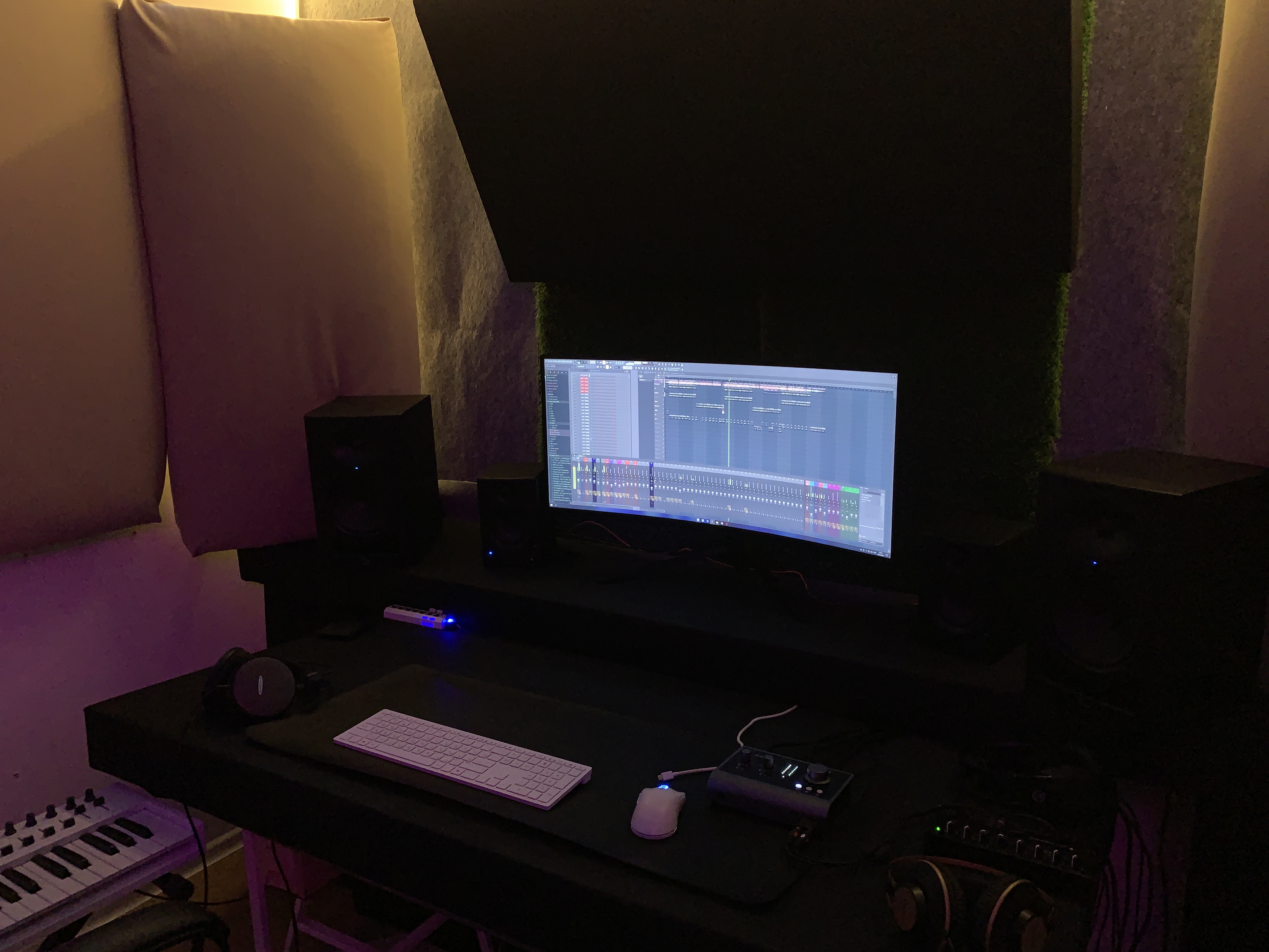 Оборудование студии звукозаписи 1599records